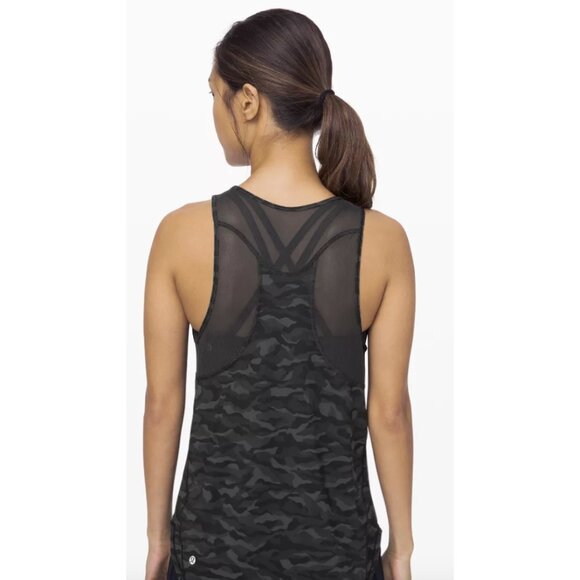 LULULEMON Sculpt Tank II Top in Sequoia Camo Print Deep Coal Black Workout Gym - Picture 2 of 14